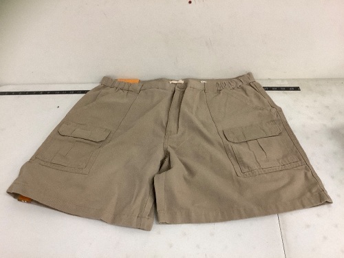 Savane Mens Hiking Shorts, 42, New - Lot 180