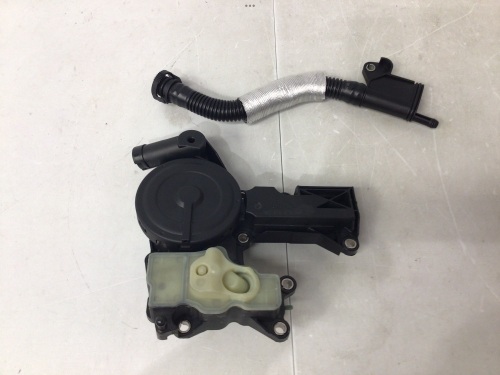 Valve Oil Separator Crankcase, E-Commerce Return - Lot 738