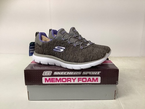 Skechers Womens Shoes, 6, E-Commerce Return - Lot 593