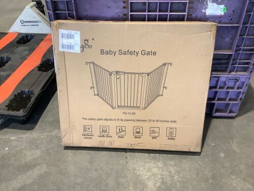 Baby Safety Gate fits Openings 33" to 80"  - Lot 370