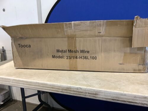 TOOCA 1/4" Chicken Wire Mesh 36" x 100'  - Lot 391