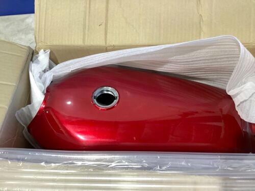 9L/2.4Gal Motorcycle Gas Tank for Honda Cafe Racer  - Lot 448