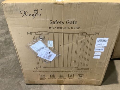 KingSo 29.5"-40.5" Extra Wide Baby Gate - Lot 1164