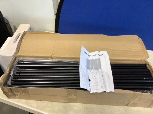 Room Divider  - Lot 1033