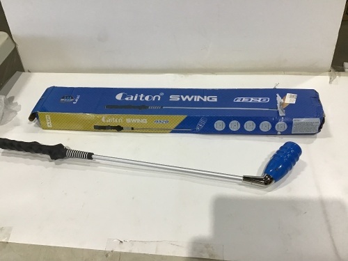  creative golf swing trainer - Lot 759