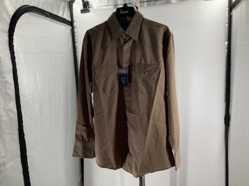 Wrangler Men's Long Sleeve Shirt, Large, Appears New - Lot 204