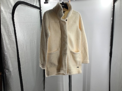 Natural Reflections Women's Sherpa Jacket, Small, Appears New - Lot 221