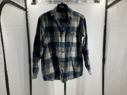 Red Head Men's Flannel, Medium, Appears New - Lot 230