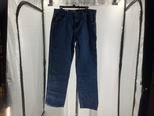 Lot of (2) Men's Roughneck Men's Jeans, 35x30, Appears New - Lot 235
