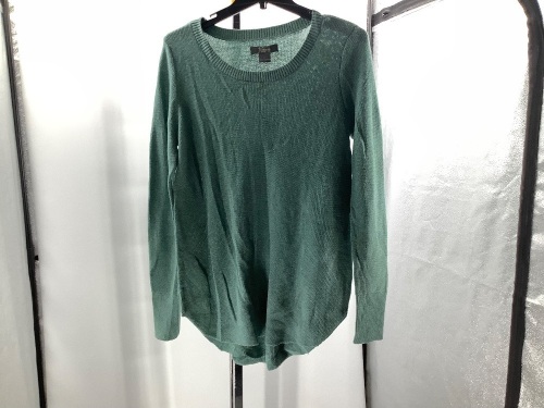 Lot of (2) Natural Reflections Women's Shirt, Medium, Appears New - Lot 245