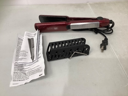 Conair Ceramic Flat Iron, Powers Up, New - Lot 149
