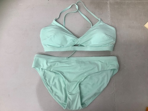Women's Calla Bikini, M, New - Lot 190