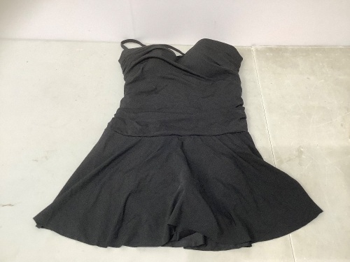 Calia Womens Swimsuit, 6, Appears New, Retail 75.00 - Lot 383