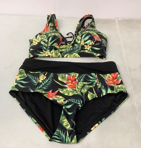 Calia Womens 2 Piece Swimsuit, M, Appears new, Retail 90.00 - Lot 468