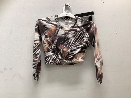 Calia Womens Rashguard, XS, Appears new, Retail 50.00 - Lot 357