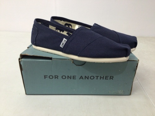 TOMS Womens Shoes, 6.5, Appears new, Retail 49.95 - Lot 224