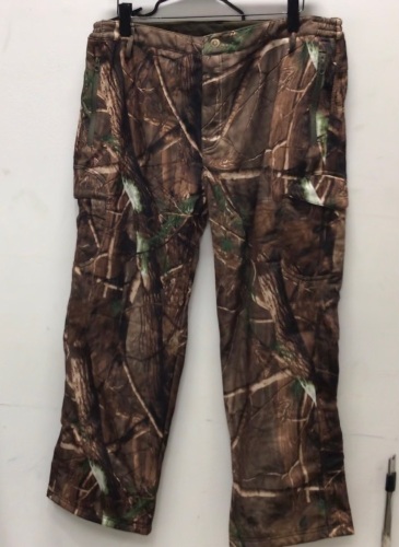 Yevhev Mens Fleece Lined Hunting Pants, 3XL, Appears New - Lot 168