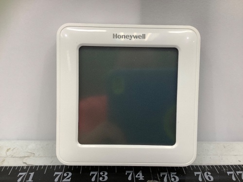 Honeywell Thermostat, E-Commerce Return - Lot 546