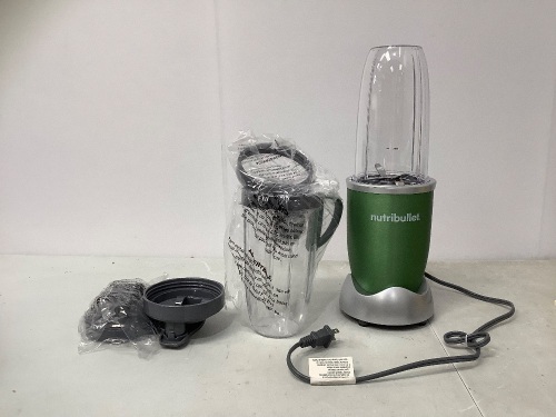 Nutribullet Pro Nutrient Extractor Blender, Powers Up, Appears New, Retail $99.99 - Lot 991
