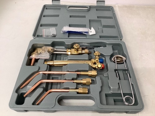 10pcs Welding Kit, Appears New, Retail $71.99 - Lot 381