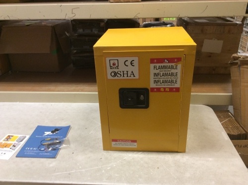 VEVOR 4 Gallon Flammable Cabinet Galvanized Steel Safety Cabinet Adjustable Shelf - New with Cosmetic Damage  - Lot 277