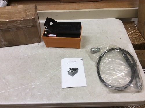 Air Hydraulic Pump - E-Comm Return, Unknown Condition  - Lot 510