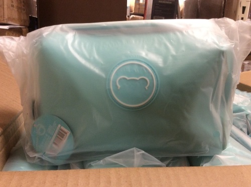Case of Sugar Bear Hair Light Blue Cosmetic Bags - New - Lot 1039