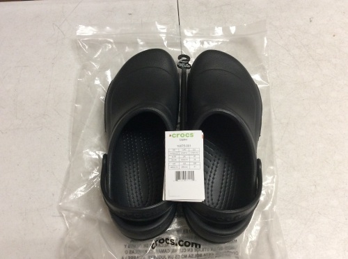 Crocs Slip Resistant Bistro Clog Work Shoes, M10/W12 - Appear New - Lot 292