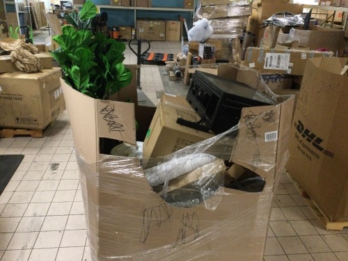 Pallet of Unsorted AMZ Returns - Lot 81