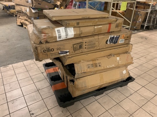 Lot of Pet Cages and Similar Items. SEE PICTURES. Unknown Condition E-Commerce Returns - Lot 66