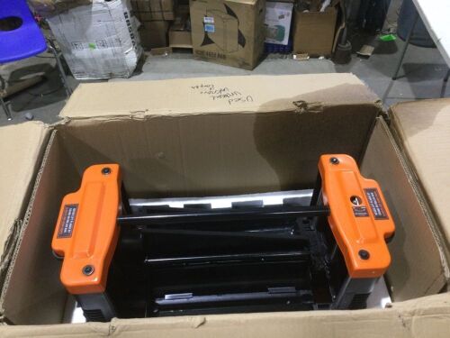 WEN 6550T 15 Amp 12.5 in. Corded Benchtop Thickness Planer - Unknown if Complete, Used  - Lot 582