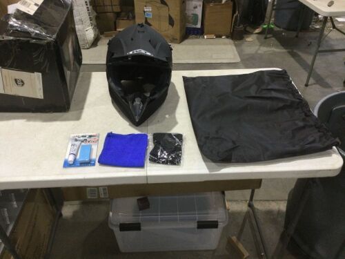Motorcycle Helmet, XL  - Lot 905