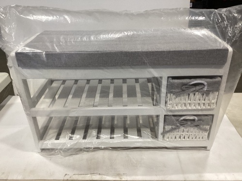Small Storage bench - Lot 655