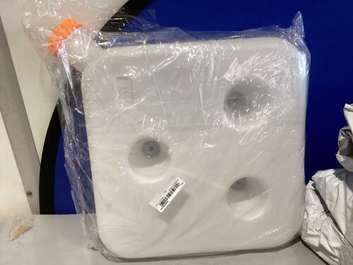 Lot of (4) Plastic Fuel Tanks - Lot 726