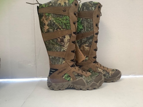Irish Setter Mens Boots, 9.5D, Appears New, Retail 199.99 - Lot 594