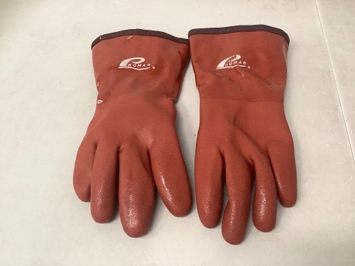 Promar ProGrip Gloves, E-Commerce Return, Retail 17.99 - Lot 401