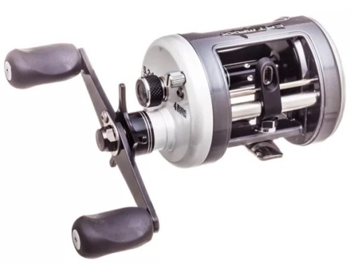 Catmaxx Baitcast Reel, E-Comm Return, Retail $69.99 - Lot 654