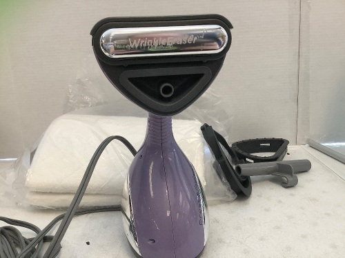 Shark Press & Refresh Garment Care System, Powers Up, E-Comm Return - Lot 733