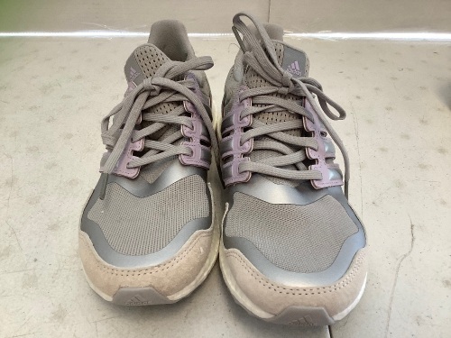 Adidas Womens Shoes, 6, Authenticity Unknown, E-Commerce Return, Retail 120.00 - Lot 681