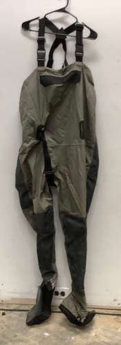 White River Mens Stocking Foot Waders, L, E-Commerce Return, Retail 139.99 - Lot 426