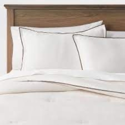 Flannel Comforter & Sham Set - Lot 2344