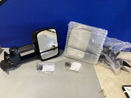 Set of Towing Mirrors  - Lot 730