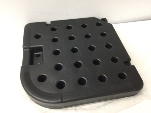 UMBRELLA BASE,APPEARS NEW CONTAIN 4 IN A BOX,APPEARS NEW - Lot 7