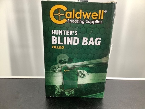 Caldwell Hunters Blind Bag, Appears New - Lot 196