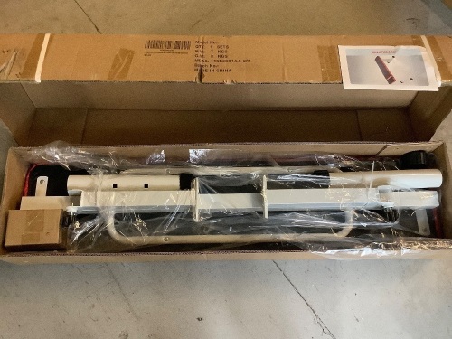 Foldable Weight Bench, Appears New - Lot 239