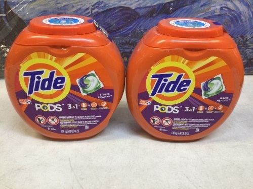 Lot of (2) Tide Pods Laundry Detergent Pacs Spring Meadow, 81 Pacs - Appear New  - Lot 513