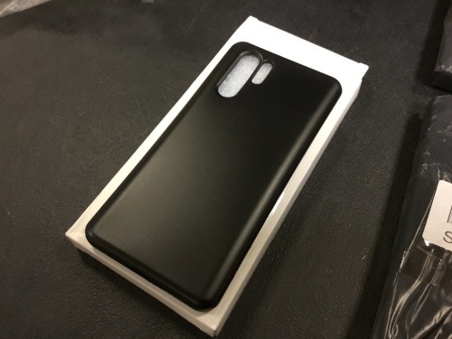 Lot of (15) Phone Cases - Appear New - Lot 1121