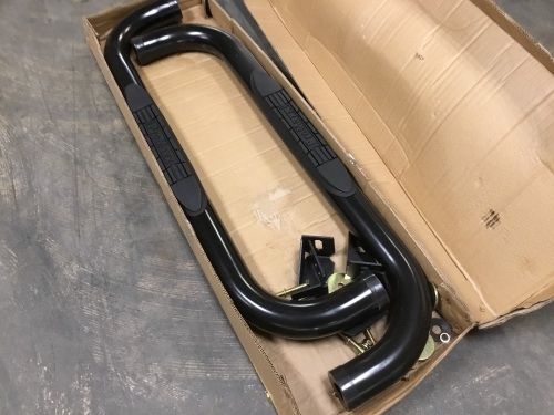 Promaxx Black Cab Length 3" Round Nerf Bars 99-16 Silverado/Sierra STD Cab - E-Comm Return, Unknown Condition  - Lot 1108