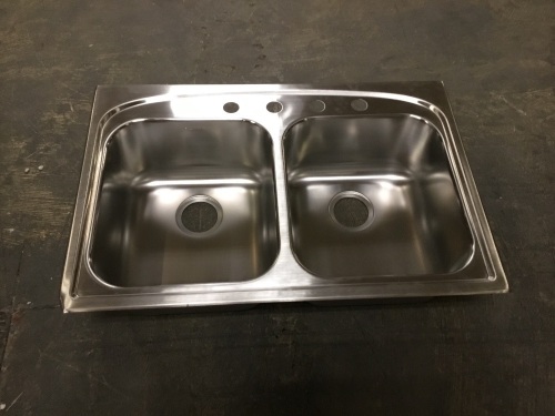 Elkay Pergola Drop-In Stainless Steel 33 in. 4-Hole Double Bowl Kitchen Sink - Appears New with Minor Damage - Lot 627