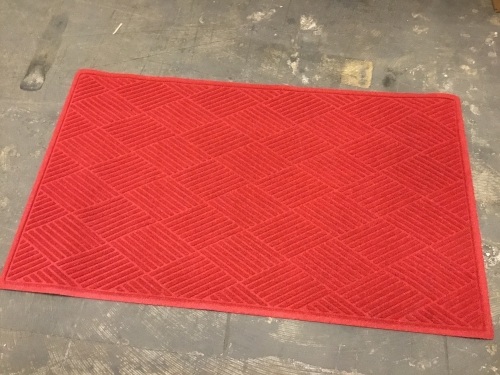 Aqua Shield Diamonds 35" x 59" PET Polyester Door Mat Solid Red - Appears New  - Lot 612